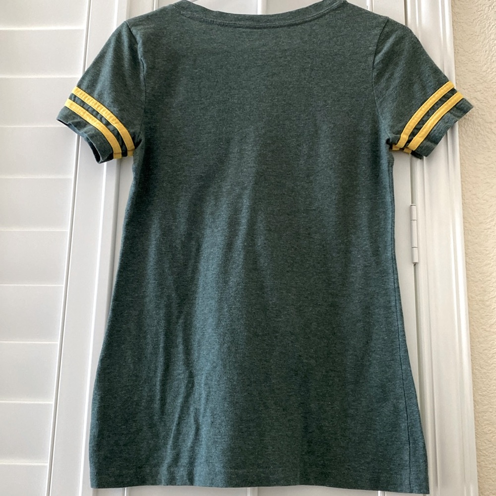 Oakland Athletics tee shirt - Picture 2 of 5
